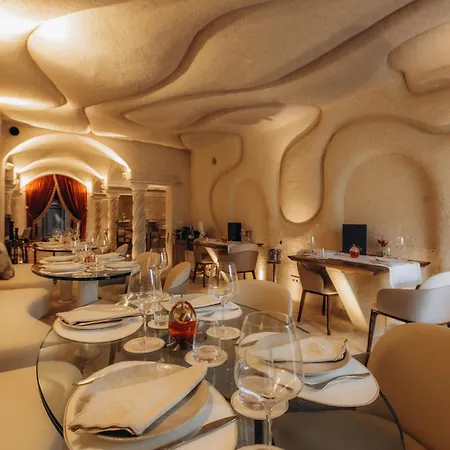 ホテル Via Regia Cappadocia ウチヒサール