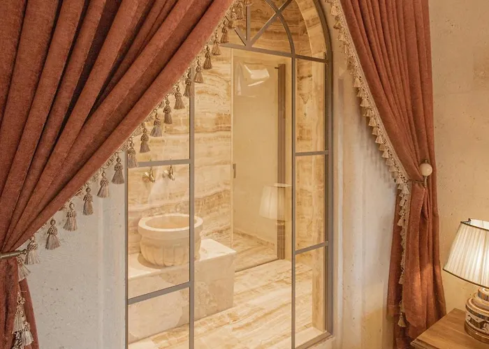 Via Regia Cappadocia Üçhisar