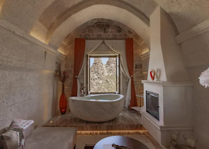 Via Regia Cappadocia * Üçhisar