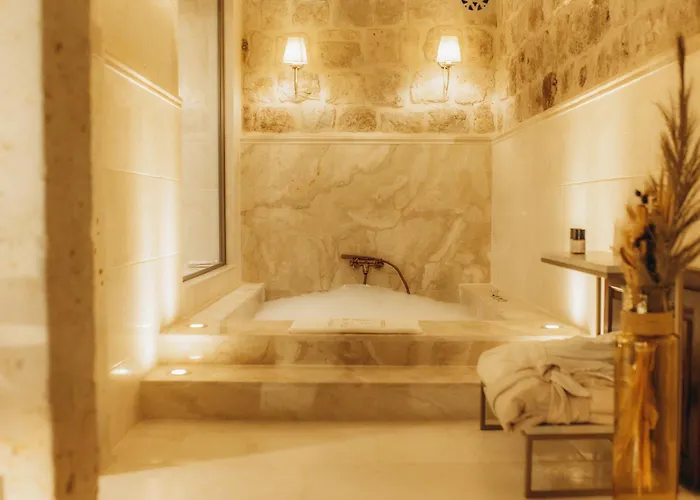 Via Regia Cappadocia * Üçhisar