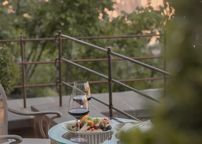 Via Regia Cappadocia * Üçhisar